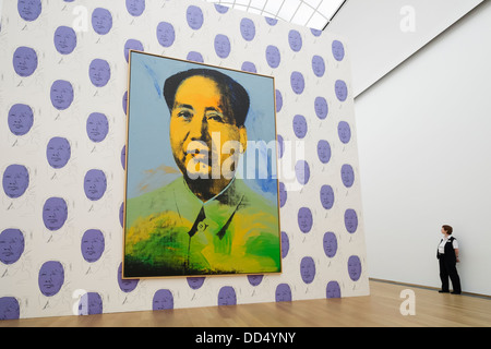 Portrait de Mao par Andy Warhol au Hamburger Bahnhof Art Museum à Berlin Allemagne Banque D'Images