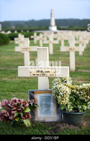 Français Première Guerre mondiale cimetière un Cimetière national français de Saint-Charles de Potyze près d'Ypres, Flandre occidentale, Belgique Banque D'Images