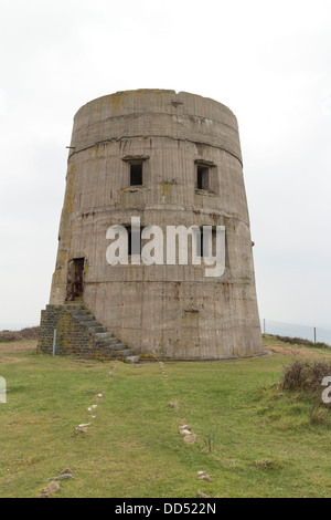 Guernsey 2013. Vazon Bay. Tour d'observation militaire allemand Banque D'Images