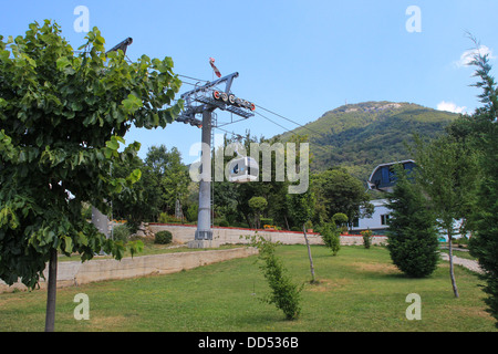 Dajti ekspres, le funiculaire de Tirana en Albanie, qui relie la ville à mont Dajti Banque D'Images