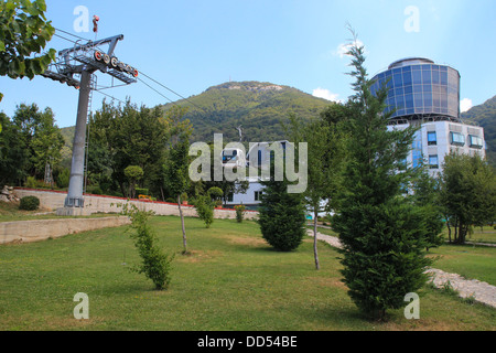 Dajti ekspres, le funiculaire de Tirana en Albanie, qui relie la ville à mont Dajti Banque D'Images