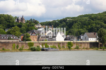 Vue sur la rive du Rhin à Coblence, en Allemagne. Banque D'Images