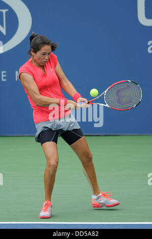 Flushing, Queens, New York, USA. Août 26, 2013. 26 août 2013 : Laura Robson (USA) est en action lors de son premier match de la femme ronde le jour 1 de l'US Open 2013 Tennis Championships à l'USTA Billie Jean King National Tennis Center de Flushing, Queens, New York. Credit : csm/Alamy Live News Banque D'Images