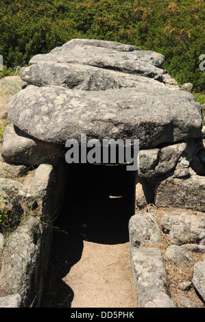 La tombe de géants s'ena et Thomes à l'île de Sardaigne, Italie Banque D'Images