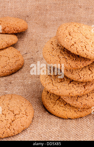 Cookies faits maison fraîchement préparés sur le limogeage du contexte Banque D'Images