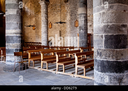 Intérieur de l'Église vieille-catholique à Vernazza dans cinque Terre Banque D'Images