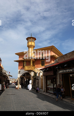 La mosquée de Mehmet Aga 177, Sygrou Street dans le centre-ville de Rhodes, Rhodes, Grèce. Banque D'Images