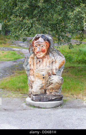 Une sculpture de la rue d'un troll norvégien décoratif Banque D'Images