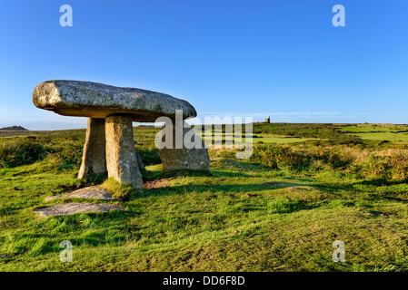 Lanyon Quoit pierres debout près de Penzance en Cornouailles Banque D'Images