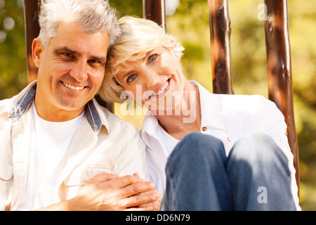 Portrait de senior couple outdoors Banque D'Images