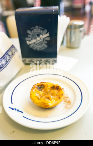 Pastel de Nata est une tarte feuilletée oeuf portugaise, Lisbonne, Portual, Europe Banque D'Images