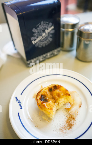 Pastel de Nata est une tarte feuilletée oeuf portugaise, Lisbonne, Portual, Europe Banque D'Images