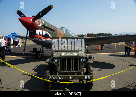 8/18/2013, Santa Rosa, Californie. Un Curtis P-40N-5 Kittyhawk exposées au Musée de l'air de la côte du Pacifique de l'aéronautique. Banque D'Images