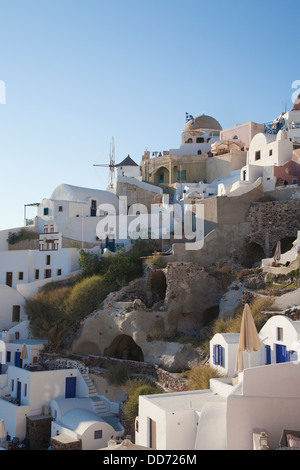 Oia, Santorini, Cyclades, Grèce fin d'après-midi Banque D'Images