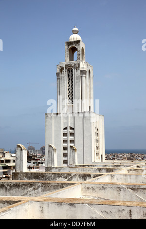 Clocher de l'église Sacré-Cœur de Jésus à Casablanca, Maroc Banque D'Images