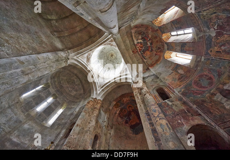 Interior shot d'Alaverdi, Cathédrale de Saint George (11thc.), Kakhétie, Telavi, Géorgie Banque D'Images