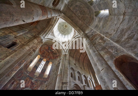 Interior shot d'Alaverdi, Cathédrale de Saint George (11thc.), Kakhétie, Telavi, Géorgie Banque D'Images