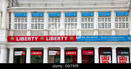 L'extérieur du shopping mall, Connaught Place Banque D'Images