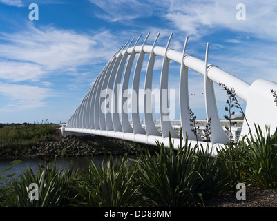 Dh New Plymouth NOUVELLE ZÉLANDE TARANAKI Waiwhakaiho Te rivière Rewa Rewa New Plymouth pont promenade côtière Banque D'Images