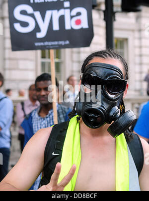 London UK 28 Août 2013 : Coalition contre la guerre manifestation devant Downing Street de l'ouest de l'intervention de la Syrie terrain ÒUS soutenu l'intention de lancer une attaque d'armes chimiques sur la Syrie et le blâme sur Assad GovernmentÓ Banque D'Images