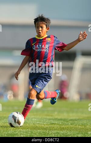 Tokyo, Japon. Août 28, 2013. Takefusa Kubo (Barcelone) Football / Soccer U-12 : Soccer Junior World Challenge 2013 match amical entre le FC Barcelone - Junior Kashima Antlers à Tokyo, au Japon . © AFLO SPORT/Alamy Live News Banque D'Images