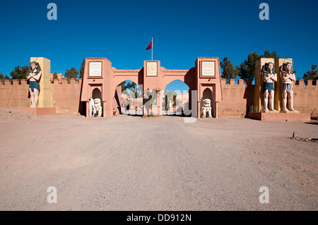 L'entrée des Studios Atlas Corporation. Ouarzazate, Maroc Banque D'Images