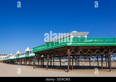 L'Angleterre, dans le Lancashire, Lytham St Annes, St Anne's Pier Banque D'Images