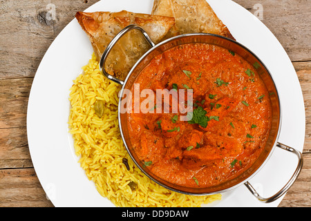 Poulet Tikka masala curry indien populaires développés en Europe comme une fusion de l'Est de la nourriture occidentale et moderne Banque D'Images