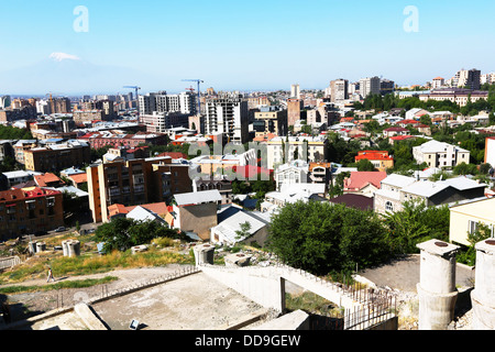 Vue sur la ville d'erevan à partir de l'altitude. Banque D'Images