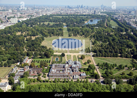 Vue aérienne de Kensington Palace à Londres, à la maison du prince William et Kate Middleton la duchesse de Cambridge Banque D'Images