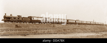 Le Train de voyageurs LNWR en 1904 Banque D'Images