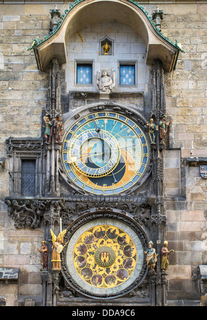 Horloge astronomique (Orloj) dans la vieille ville de Prague, République Tchèque Banque D'Images