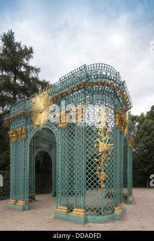 Gazebo, Sanssouci, ancien palais d'été de Frédéric le Grand, roi de Prusse, à Potsdam, près de Berlin, Allemagne Banque D'Images