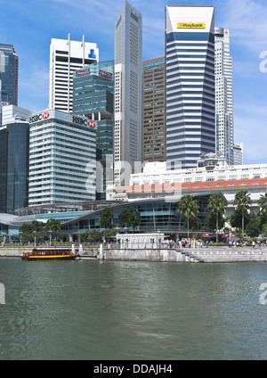 Centre-ville de la baie marine dh Bumboat SINGAPOUR Singapour jetée pier tours bateaux taxi de l'eau des gratte-ciel Banque D'Images