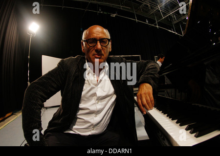 Michael Nyman est perçu au cours de l'enregistrement d'une symphonie d'être libérés au cours de 2014 pour célébrer son 70e anniversaire. Banque D'Images