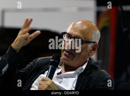 Michael Nyman est perçu au cours de l'enregistrement d'une symphonie d'être libérés au cours de 2014 pour célébrer son 70e anniversaire. Banque D'Images