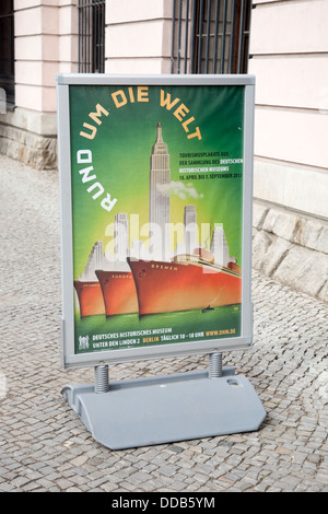 Affiche de l'exposition à l'extérieur Deutches Historisches - Musée de l'histoire allemande sur l'Unter den Linden Street ; Berlin ; l'Allemagne, de l'Europe Banque D'Images