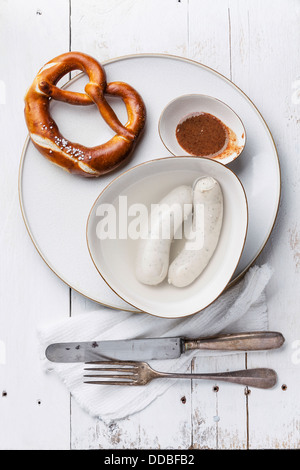 Snack-bavarois avec weisswurst saucisses blanches Banque D'Images