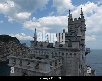 Nid d'hirondelle près de Yalta (Crimée, Ukraine) Banque D'Images