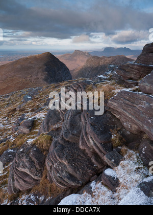 Vue nord de Ben Mor Coigach pour les magnifiques montagnes des Highlands écossais, l'Assynt UK Banque D'Images