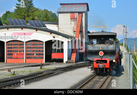 Achensee Achensee, narrow gauge steam cog railway, Jenbach, doyen mondial des locomotives à vapeur cog. Banque D'Images