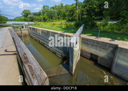 38 verrouillage sur l'Ohio et du canal Érié dans Parc national de Cuyahoga Valley en Ohio aux États-Unis Banque D'Images