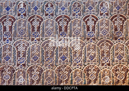 Détail des murs dans la salle des ambassadeurs ou salle du trône,Comares Palace, palais Nazaries, Alhambra, Granada, Andalousie, espagne Banque D'Images