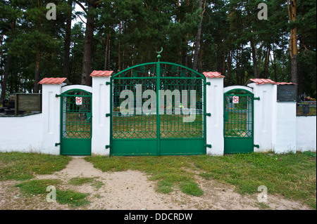 Bohoniki village, une communauté tartare musulmane en Pologne orientale, avec une mosquée en bois et un cimetière. Banque D'Images