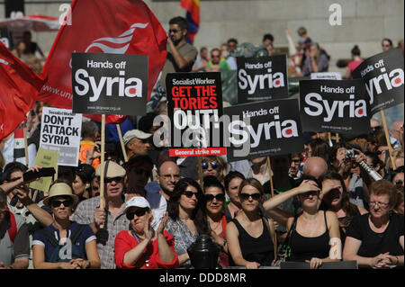 Londres, Royaume-Uni. Août 31, 2013.manifestation nationale par la Coalition contre la guerre culmine à Trafalgar Square en appelant à aucune attaque contre la Syrie. London UK 31 août 2013 Credit : martyn wheatley/Alamy Live News Banque D'Images