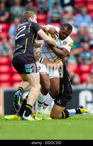 LEICESTER, UK - Samedi 31 août 2013. Vereniki Goneva de Leicester est abordé. L'action de l'avant-saison friendly entre Leicester Tigers et Ulster joué à Welford Road, Leicester. Credit : Graham Wilson/Alamy Live News Banque D'Images