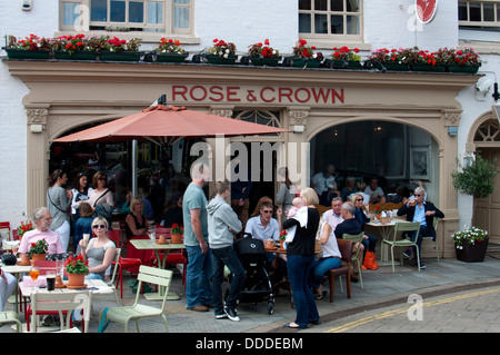 Rose and Crown pub, Warwick, Royaume-Uni Banque D'Images