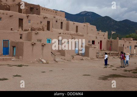 Taos Pueblo juste au nord de Taos, Nouveau Mexique. Banque D'Images