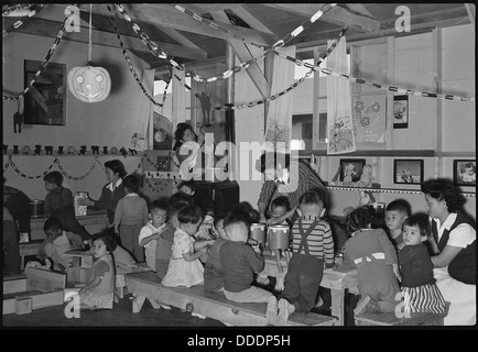 Gila River Centre de réinstallation, de rivières, de l'Arizona. Dans la classe de maternelle de canal. 537379 Banque D'Images