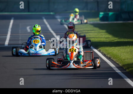 31.08.2013. Circuit PFi près de Grantham Lincolnshire Angleterre - Round 1 de la CIK-FIA World Junior Championships KF. Samedi les qualifications. # 124 Philip Rawson (GBR) PF Karting International Banque D'Images